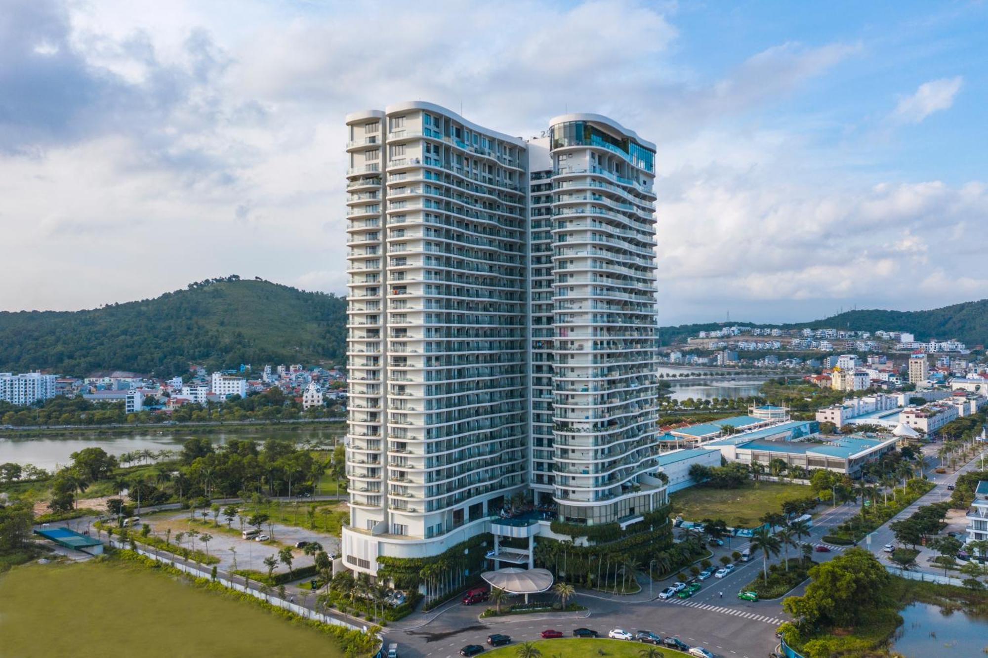 Hotel Citadines Marina Halong Hạ Long Exterior foto